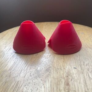Red silicone pot lid grippers